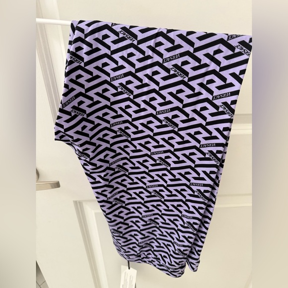 Versace Monogram Print Leggings - Picture 7 of 8